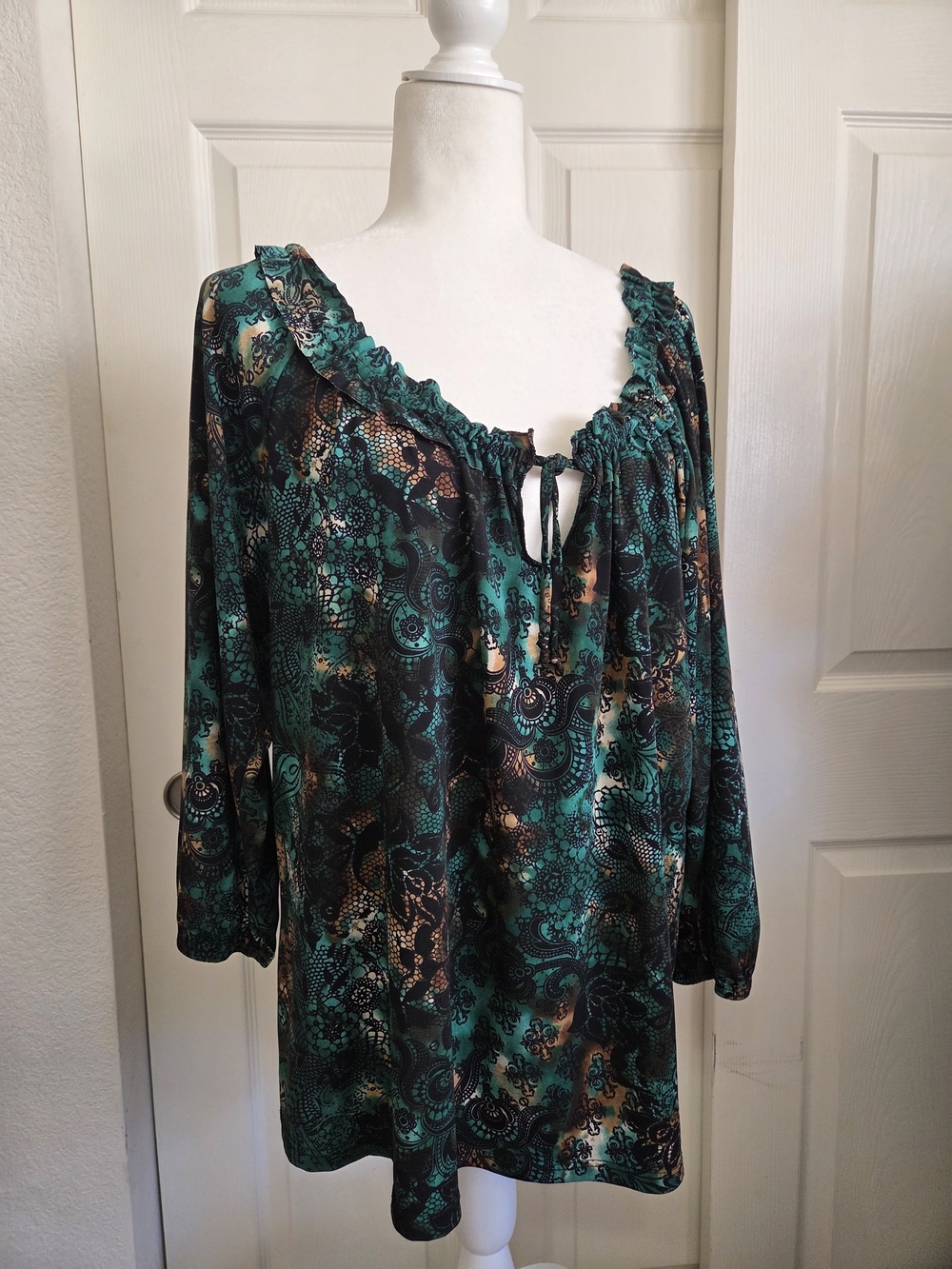 Women's Teal Floral Peasant Top - Boho Tunic - Picture 3 of 5